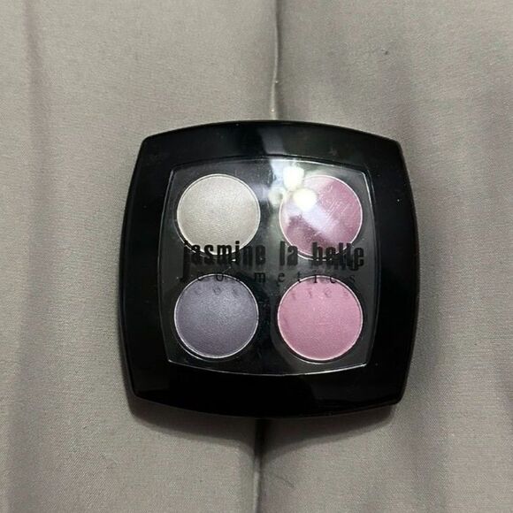 Jasmine La Belle Cosmetics Eyeshadow #1 - Picture 1 of 2